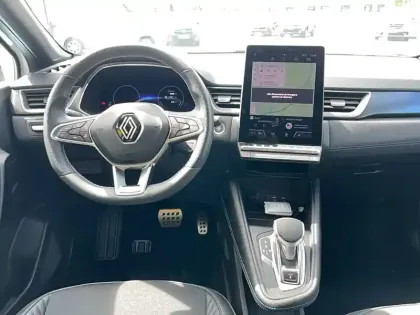 Photo 5 Renault Captur  E-Tech full hybrid 145 ch