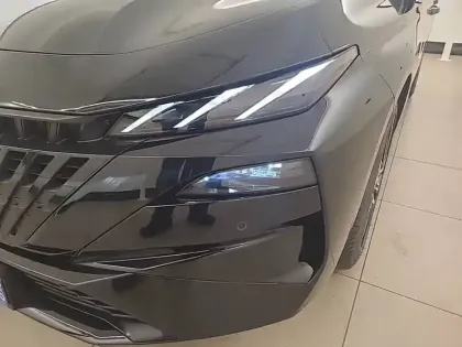 Photo 15 Peugeot 308  SW Hybrid 145 e-DCS6