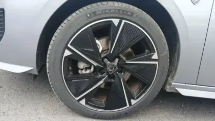 Photo 12 Peugeot 308  Electrique 54 kWh 156ch