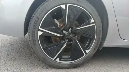 Photo 14 Peugeot 308  Electrique 54 kWh 156ch