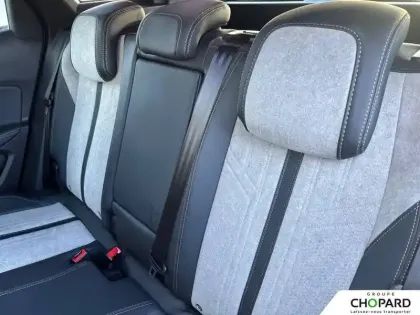 Photo 18 Peugeot 3008  Hybrid 225 e-EAT8