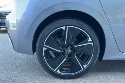 Photo 14 Peugeot 308  Electrique 54 kWh 156ch
