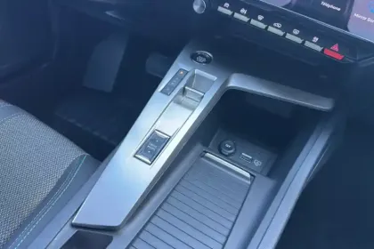 Photo 22 Peugeot 308  Electrique 54 kWh 156ch