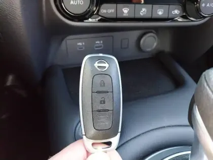 Photo 21 Nissan Juke  HYBRID 143