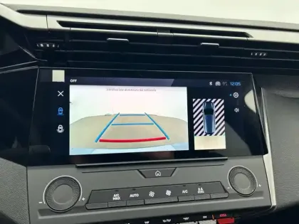 Photo 30 Peugeot 308  SW Hybrid 145 e-DCS6