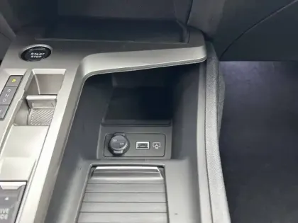 Photo 22 Peugeot 308  SW Hybrid 145 e-DCS6