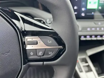 Photo 21 Peugeot 308  SW Hybrid 145 e-DCS6