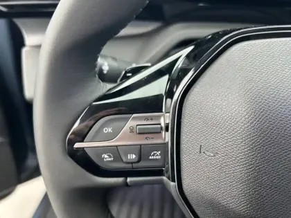 Photo 20 Peugeot 308  SW Hybrid 145 e-DCS6