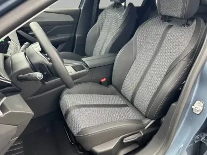 Photo 10 Peugeot 308  SW Hybrid 145 e-DCS6