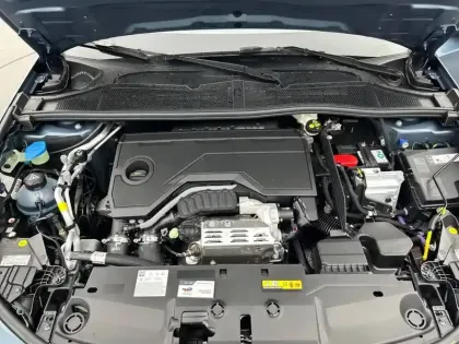 Photo 14 Peugeot 308  SW Hybrid 145 e-DCS6