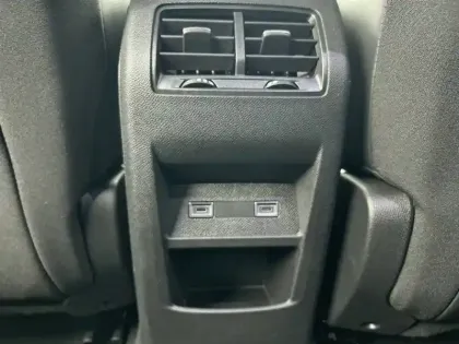 Photo 17 Peugeot 308  SW Hybrid 145 e-DCS6