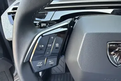 Photo 29 Peugeot 3008  Hybrid 145 e-DCS6