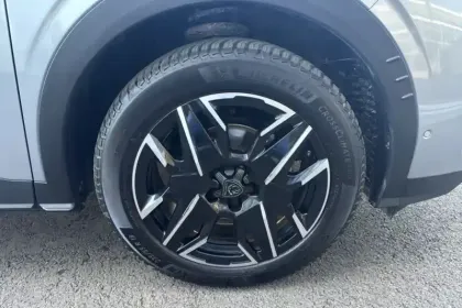 Photo 11 Peugeot 3008  Hybrid 145 e-DCS6