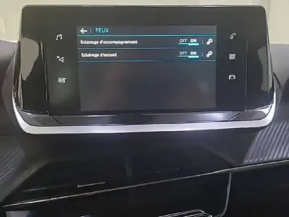 Photo 22 Peugeot 208  PureTech 75 S&S BVM5