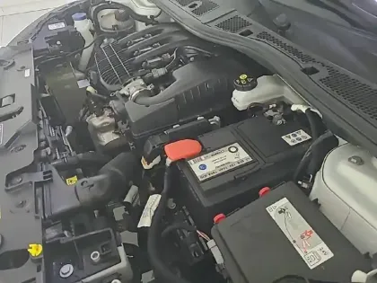 Photo 14 Peugeot 208  PureTech 75 S&S BVM5