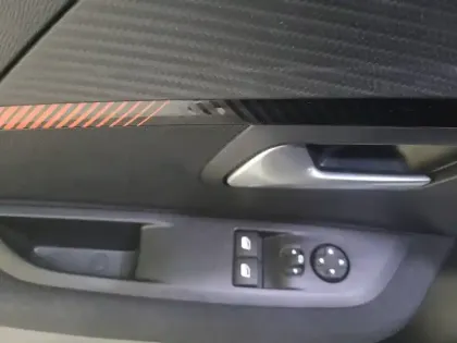 Photo 30 Peugeot 208  PureTech 75 S&S BVM5