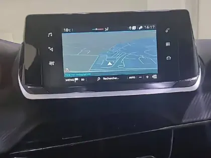 Photo 18 Peugeot 208  PureTech 75 S&S BVM5