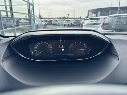 Photo 9 Peugeot 3008  BlueHDi 130ch S&S EAT8