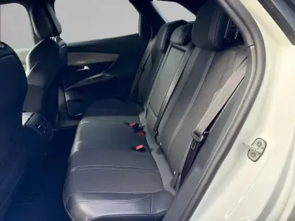 Photo 11 Peugeot 3008  BlueHDi 130ch S&S EAT8