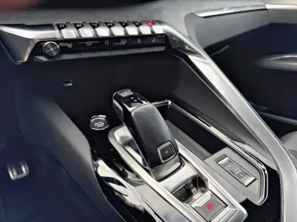 Photo 13 Peugeot 3008  BlueHDi 130ch S&S EAT8