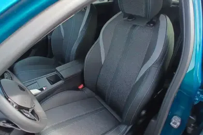 Photo 9 Peugeot 308  Hybrid 136 e-DCS6