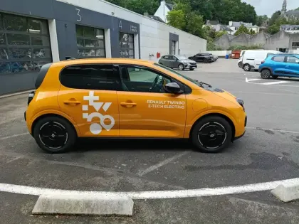 Photo 12 Renault Twingo  E-Tech Electrique 80 ch autonomie urbaine