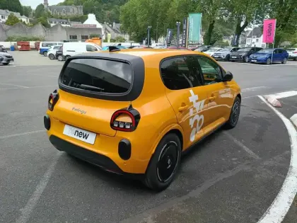 Photo 8 Renault Twingo  E-Tech Electrique 80 ch autonomie urbaine