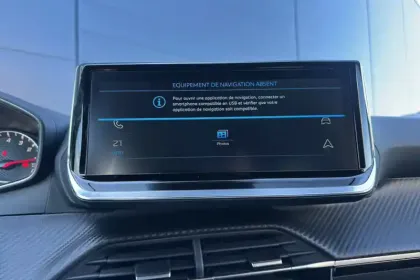 Photo 16 Peugeot 2008  100 S&S BVM6