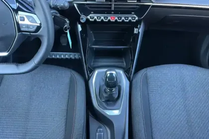 Photo 19 Peugeot 2008  100 S&S BVM6