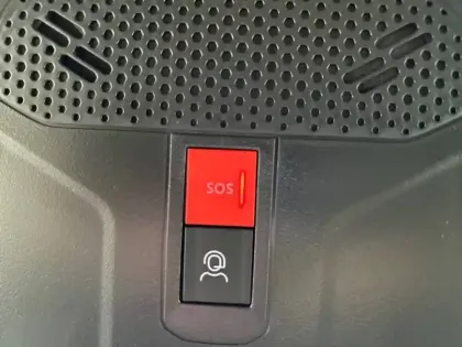 Photo 26 Peugeot 2008  Hybrid 145 e-DCS6