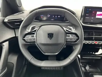 Photo 8 Peugeot 2008  Hybrid 145 e-DCS6