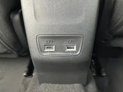 Photo 18 Peugeot 2008  Hybrid 145 e-DCS6