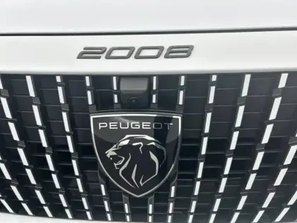Photo 14 Peugeot 2008  Hybrid 145 e-DCS6