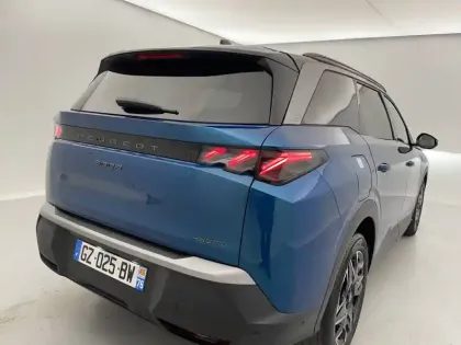 Photo 30 Peugeot 5008  Hybrid 136 e-DCS6
