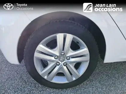 Photo 8 Peugeot 208  PureTech 82ch S&S BVM5 6.2 Evap