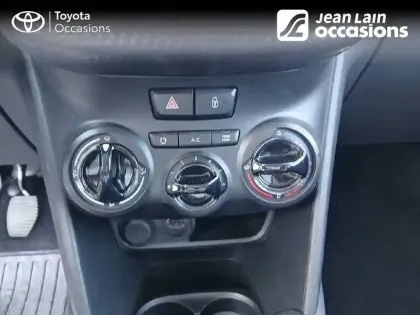 Photo 13 Peugeot 208  PureTech 82ch S&S BVM5 6.2 Evap