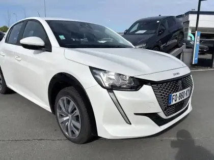 Photo 15 Peugeot 208  Electrique 50 kWh 136ch