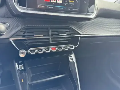 Photo 14 Peugeot 208  Electrique 50 kWh 136ch