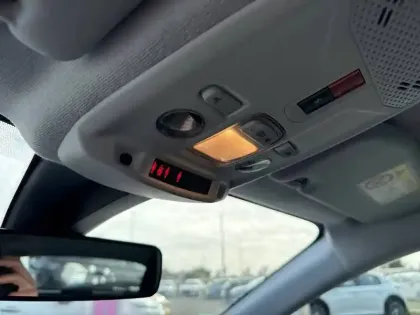 Photo 17 Peugeot 208  Electrique 50 kWh 136ch