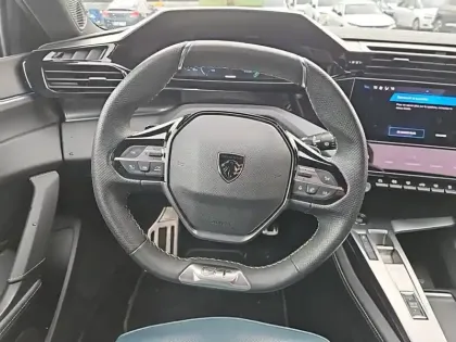 Photo 8 Peugeot 408  PHEV 180 e-EAT8