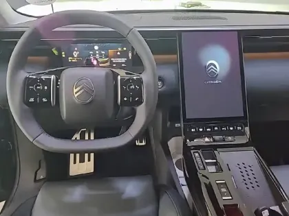 Photo 7 Citroën C5 aircross  Hybride 145 ch e-DCS6