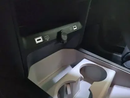 Photo 25 Citroën C5 aircross  Hybride 145 ch e-DCS6