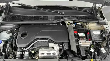 Photo 21 Peugeot 208  Hybrid 110 ch e-DCS6