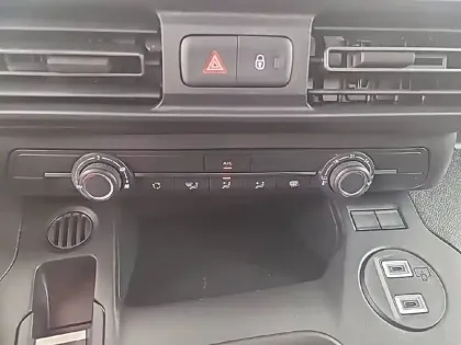 Photo 18 Citroën Berlingo  VAN M DIESEL 100 CH MANUELLE