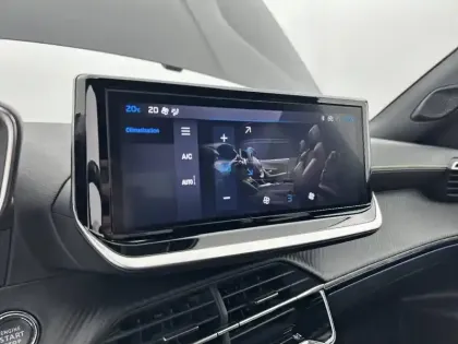 Photo 21 Peugeot 2008  Hybrid 145 e-DCS6