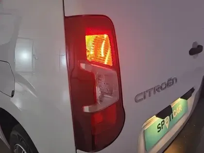 Photo 16 Citroën Berlingo  VAN M DIESEL 100 CH MANUELLE