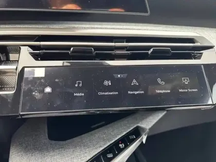 Photo 21 Peugeot 3008  Hybrid 145 e-DCS6