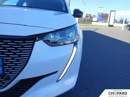 Photo 21 Peugeot 208  Electrique 50 kWh 136ch