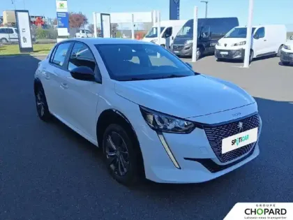 Photo 27 Peugeot 208  Electrique 50 kWh 136ch