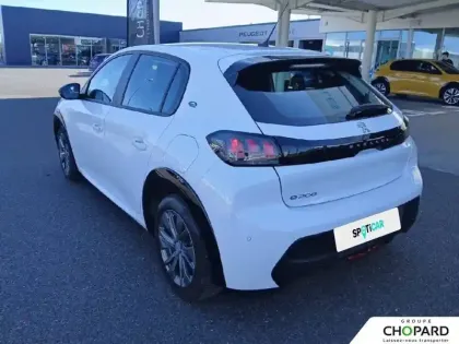 Photo 29 Peugeot 208  Electrique 50 kWh 136ch